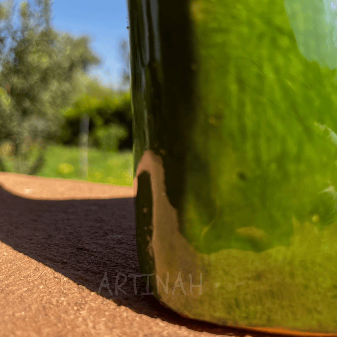 Vase Artisanal Design – Vert Élégant