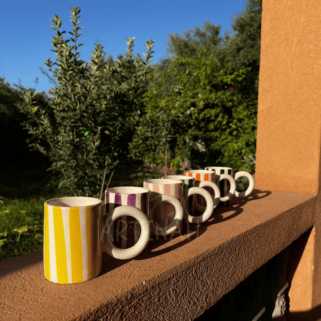 Mug artisanal marocain rayé – Collection Artinah