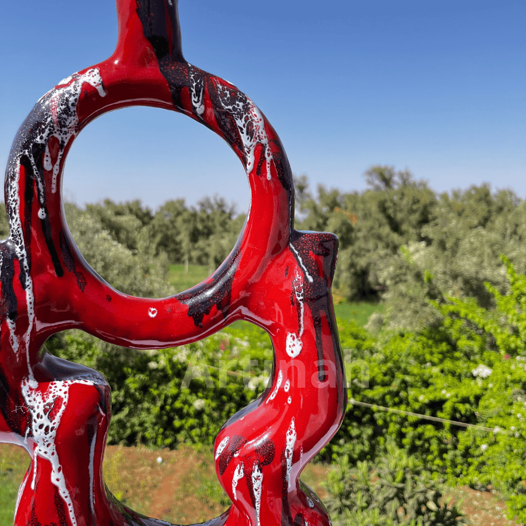 Vase décoratif artisanal marocain rouge design moderne