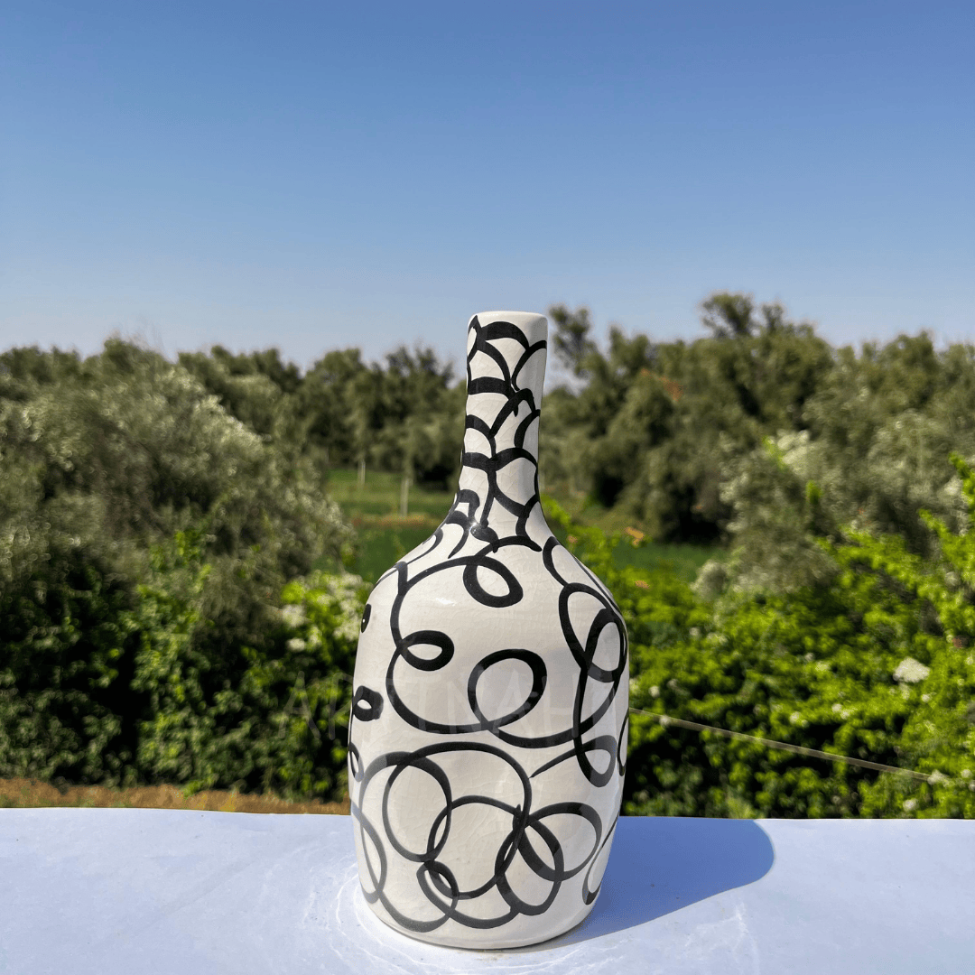 Vase Artisanal Noir & Blanc à Motifs – Artinah Maroc
