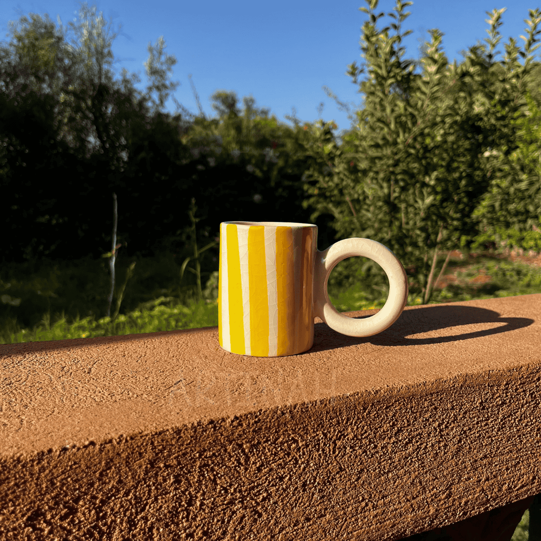 Mug artisanal marocain rayé – Collection Artinah