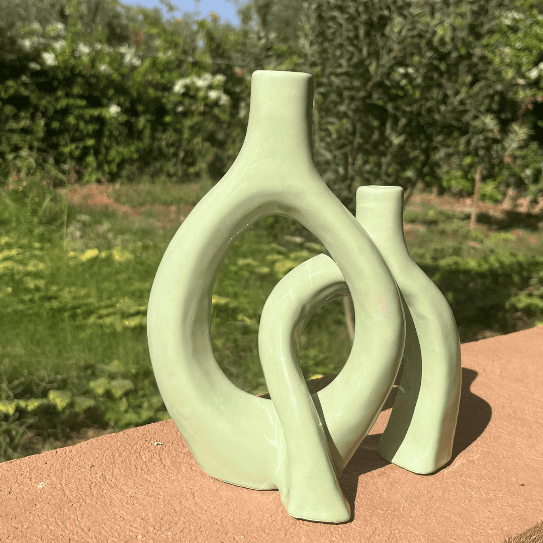 Vase décoratif artisanal moderne vert clair