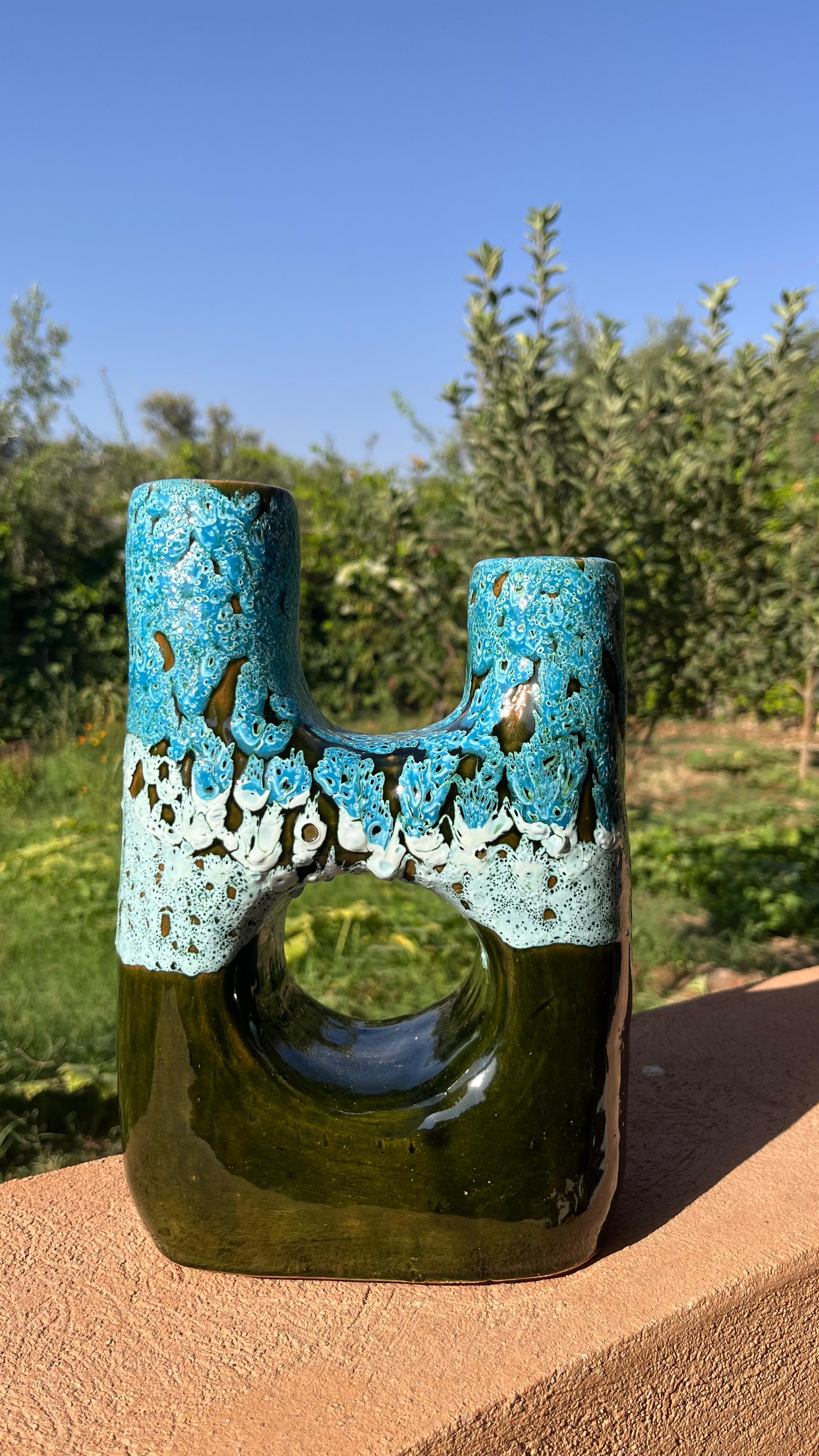 Vase Artisanal Design – Bleu Océan & Vert Élégant