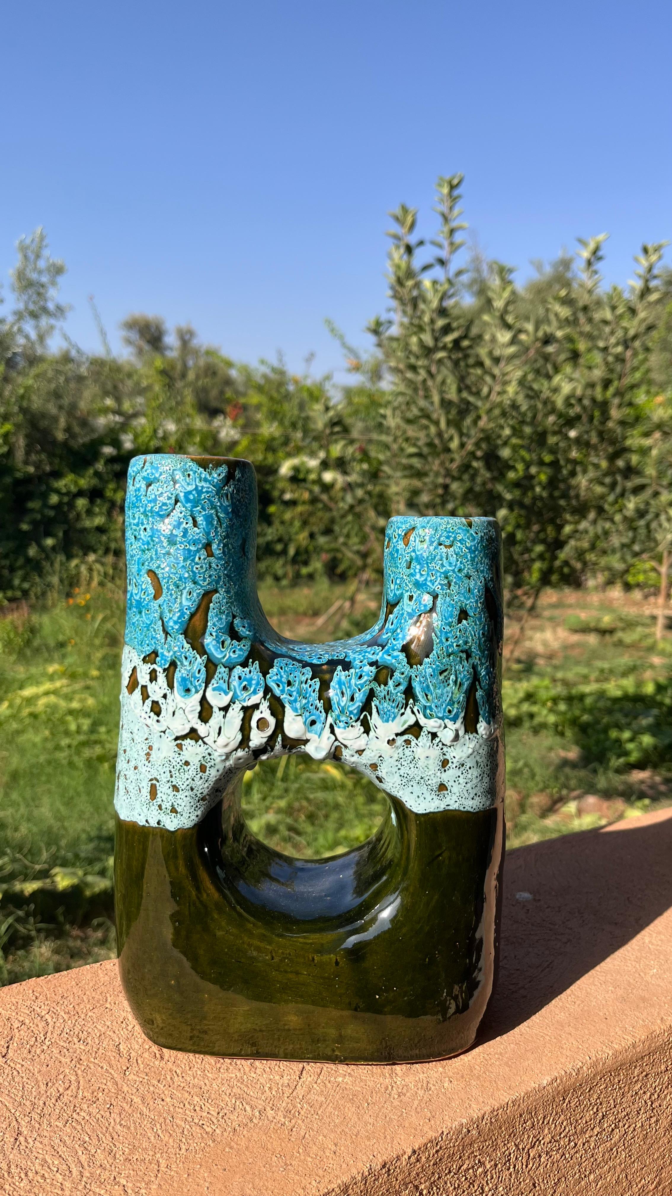 Vase Artisanal Design – Bleu Océan & Vert Élégant