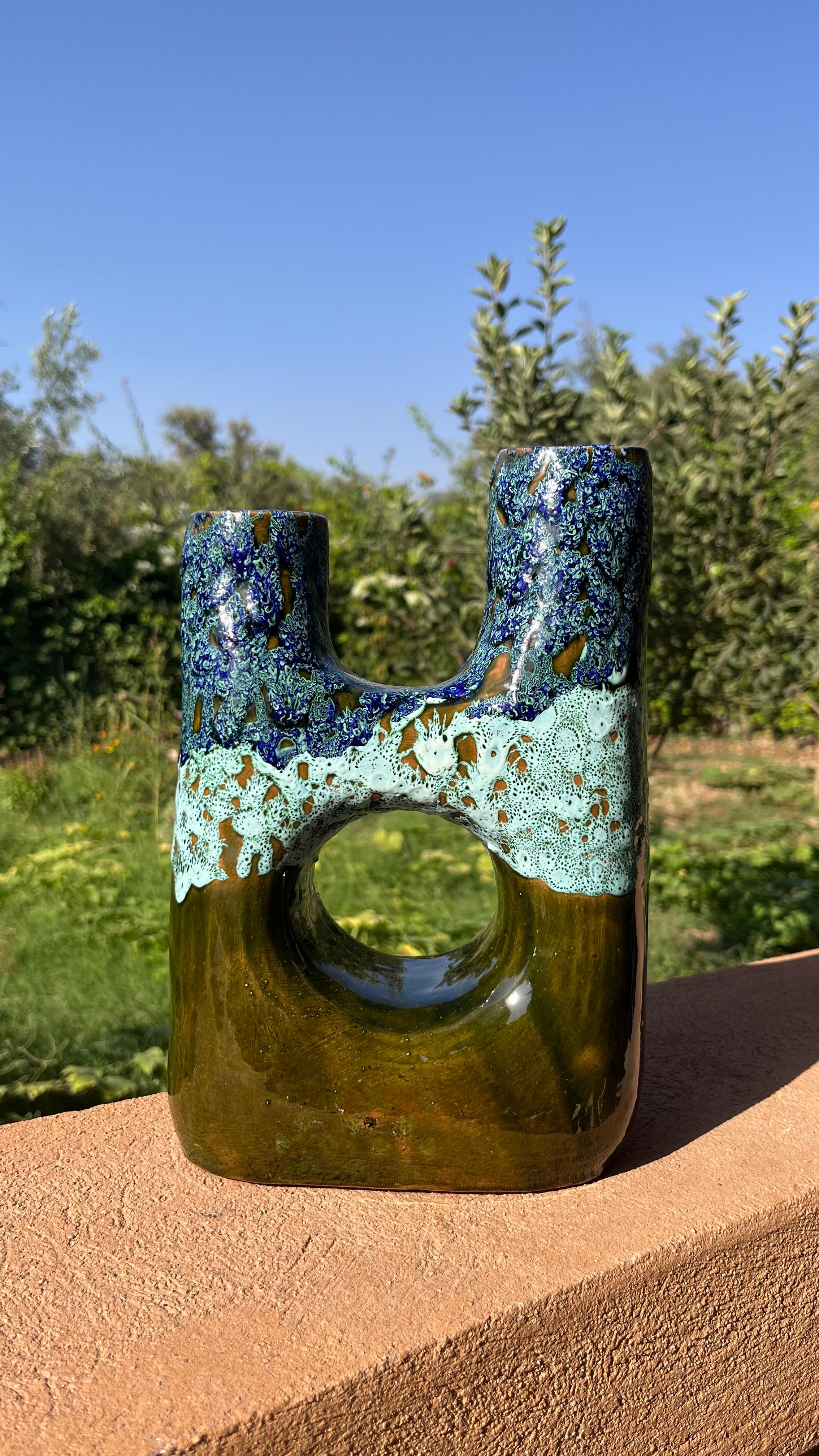 Vase Design Artisanal – Bicolore Vert & Bleu Contemporain