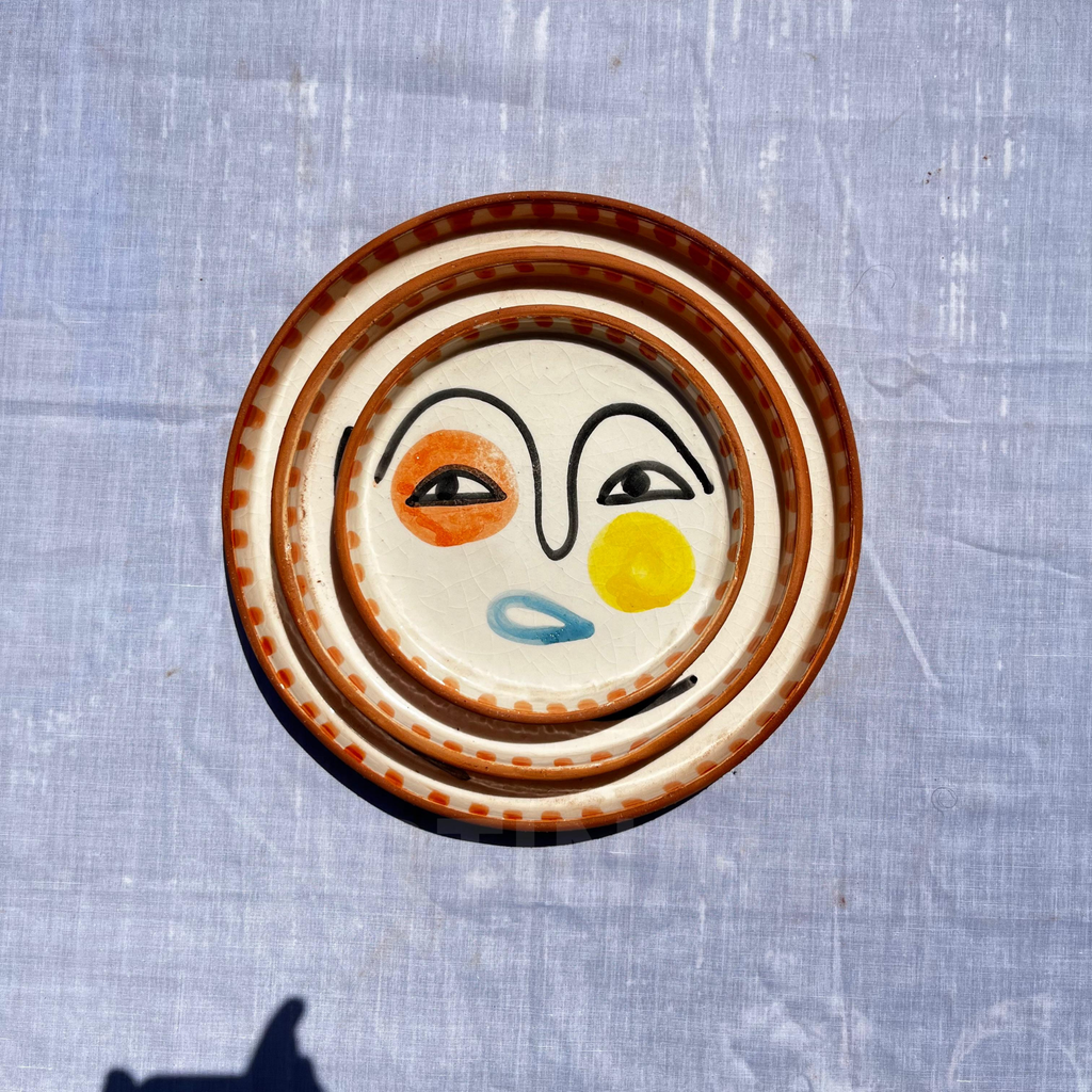 Assiettes Murales Artisanales – Visage Abstrait Multicolore