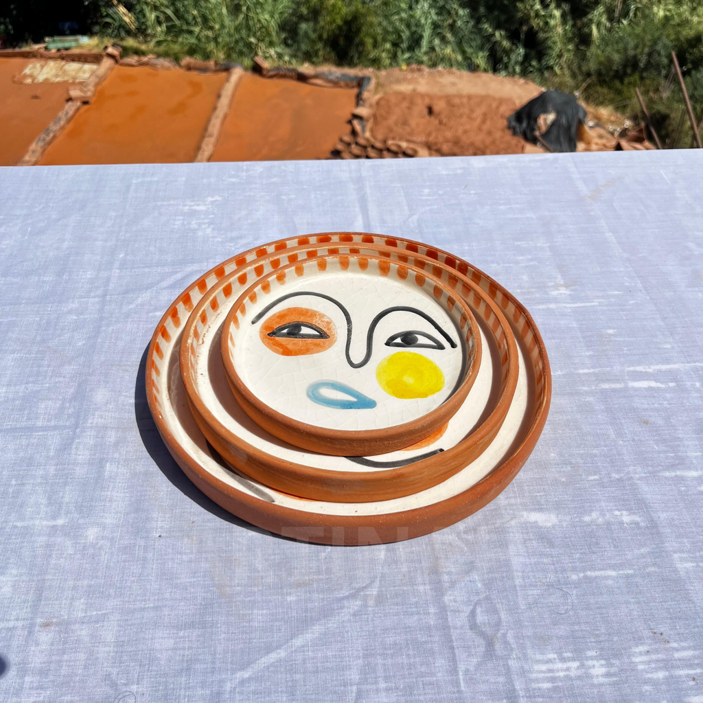 Assiettes Murales Artisanales – Visage Abstrait Multicolore