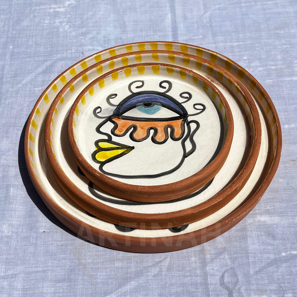 Assiettes Murales en Céramique Artisanale – Visage Abstrait Coloré