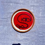 Assiettes Murales en Céramique Artisanale – Visage Abstrait Rouge