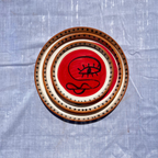 Assiettes Murales en Céramique Artisanale – Visage Abstrait Rouge