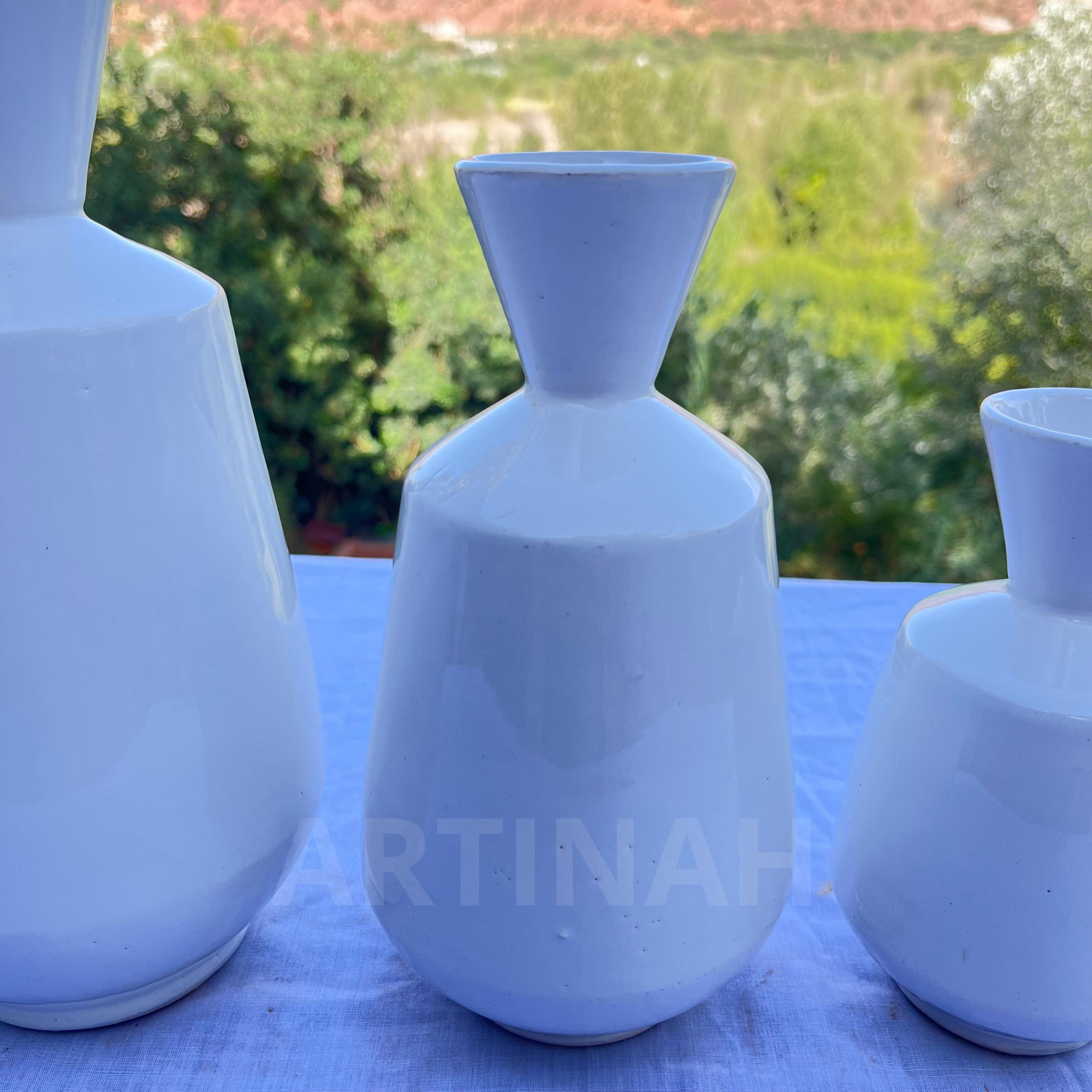 Vases en Céramique Artisanale – Blanc Minimaliste