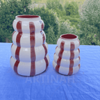 Vase en Céramique Artisanale – Rayé Marron Ondulé